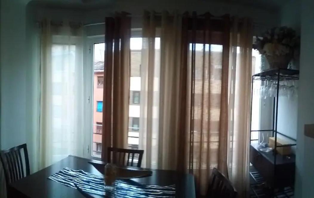Las Golondrinas Zaragoza Habitacion Individual Zewnętrze zdjęcie